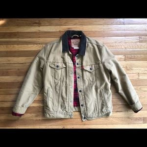 Levi’s premium lined trucker jacket